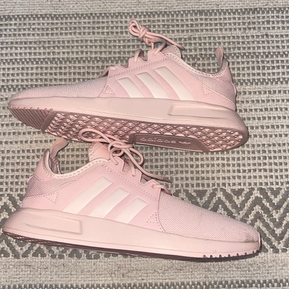 pink adidas shoes - Picture 2 of 3